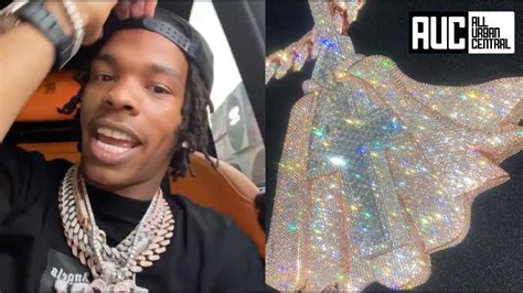 Lil Baby Spends $700K On 100 Carat 4PF Chain With A Hero Cape - YouTube