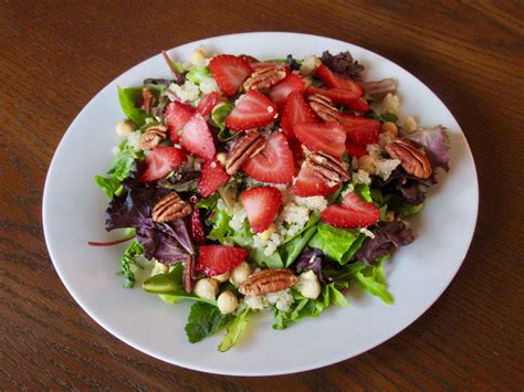 Strawberry Field Salad! | Strawberry fields salad, Summer salads, Food