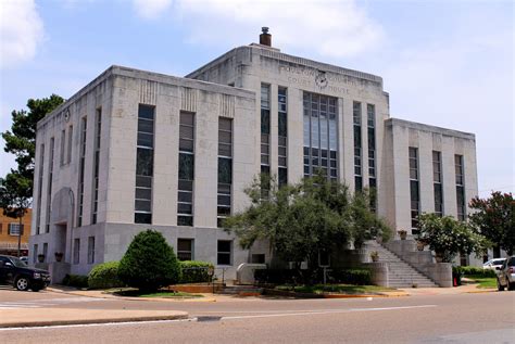 Houston County Courthouse - Crockett TX - Living New Deal