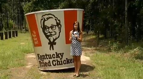 KFC To Give Free Fried Chicken To Family That Found Gigantic Bucket In Front Yard | HuffPost