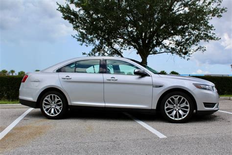 2019 Ford Taurus Limited | Classic Cars of Sarasota