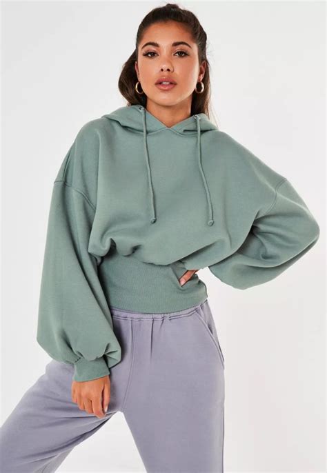 Green Deep Ribbed Hem Hoodie | Missguided | Fashion inspo outfits, Hoodie fashion, Girly outfits