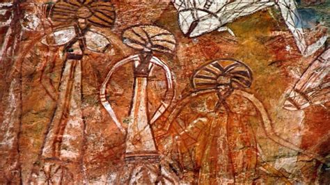 10,000 year old rock art in India depicting what appears to be otherworldly beings. | Star ...