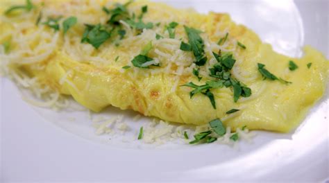 Three Cheese Omelet » Ohio Eggs