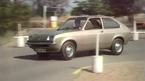 » 1975 Vauxhall Chevette Test Drive