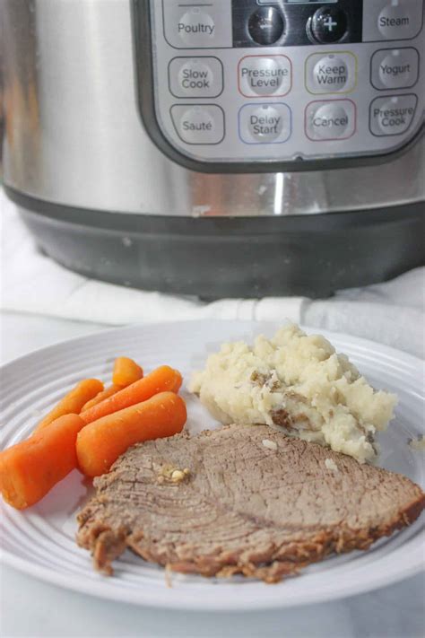 Instant Pot Sirloin Tip Roast with Gravy and Vegetables - Kiss Gluten Goodbye