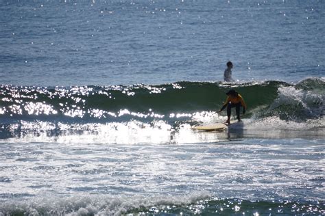 Surfing Lessons in New York: Where to Go?