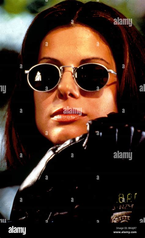 DEMOLITION MAN (1993) SANDRA BULLOCK DMM 046 Stock Photo - Alamy