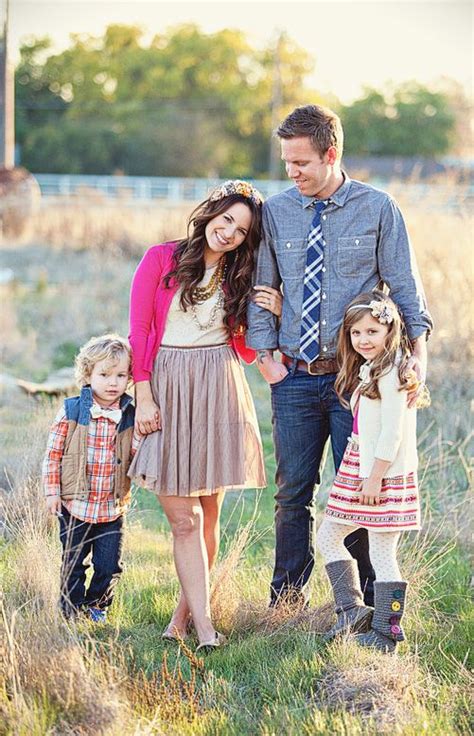 Family Picture Clothes by Color-Pink - Capturing Joy with Kristen Duke | Family photo pose ...