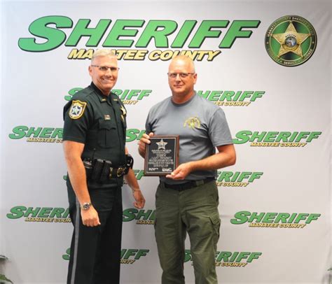 Aviation Mechanic Named Manatee Sheriff's Employee Of Month | Bradenton, FL Patch
