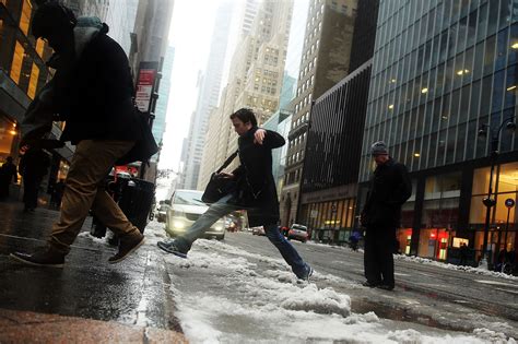 Storm to bring 'unpleasant' mix of snow, rain wind to NYC