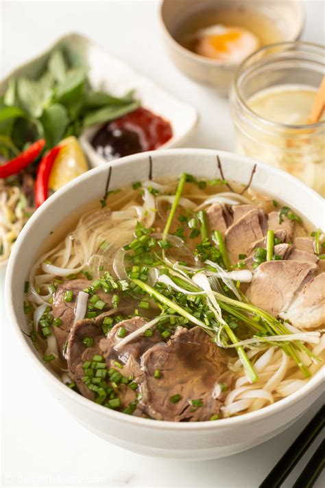 Authentic Vietnamese Beef Pho Noodle Soup (Phở Bò) - Delightful Plate