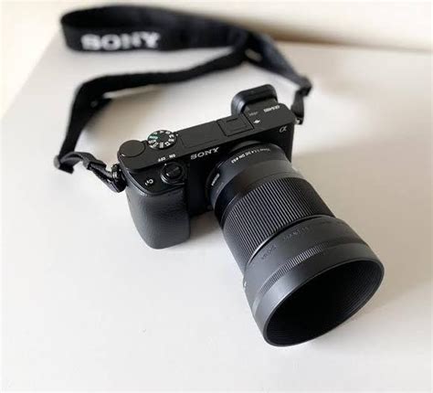 えいたしま 美品【単焦点レンズ付き】SONY α6400 ブラック よろしくお