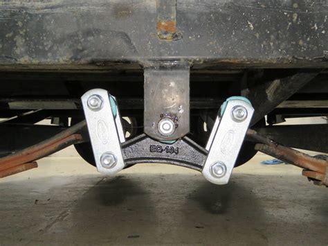 MORryde Suspension Upgrade Kit for Tandem Axle Trailers - 3-1/8" Long Shackle Straps MORryde ...