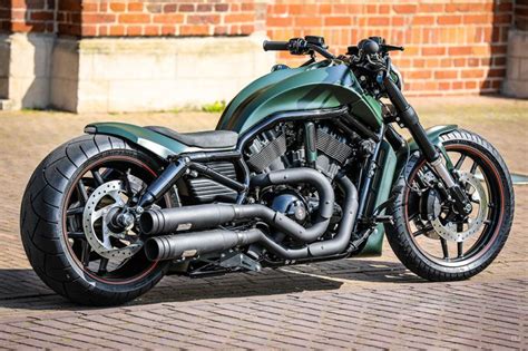 Harley Davidson V Rod "Green Poison" by Thunderbike