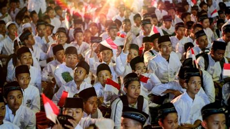 Masa Depan Indonesia Di Pundak Santri | IslamRamah.co