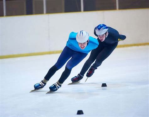 Speed Skating: History, Types, Objective, & Equipment - Sportsmatik ...