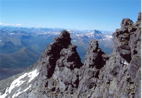 File:Mountain formation near Saranpaul.jpg - Wikimedia Commons