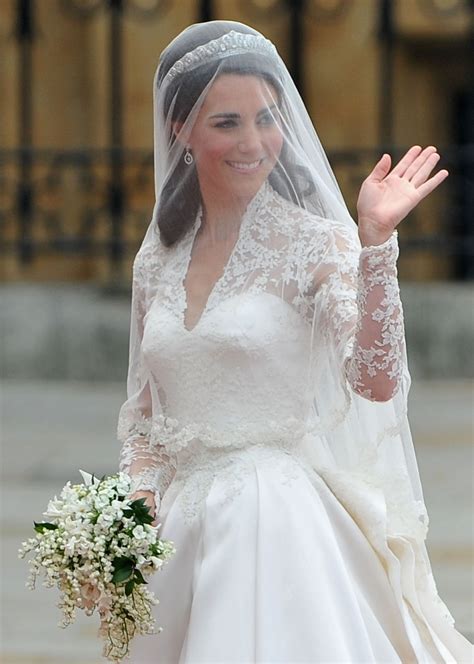 Veja todos os detalhes do vestido de noiva de Kate Middleton | CLAUDIA