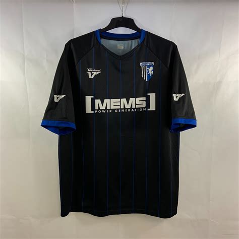 Gillingham 2012-13 Third Kit