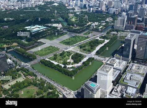 Tokyo imperial palace aerial hi-res stock photography and images - Alamy