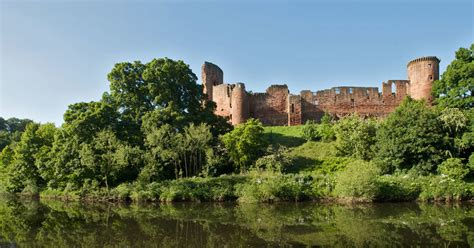 Bothwell Castle | Lead Public Body for Scotland's Historic Environment