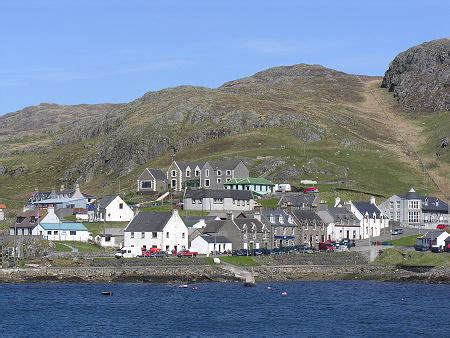 Castlebay Feature Page on Undiscovered Scotland