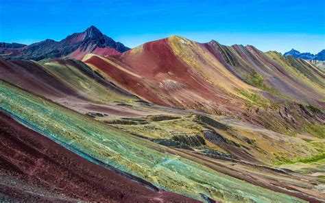 Why the Rainbow Mountain in Peru is Must Visit for Everyone