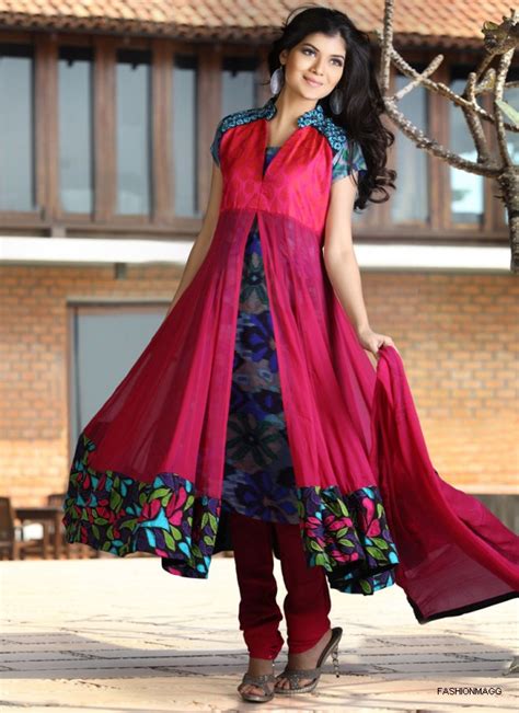 Long frocks | Pakistani Dresses | Mehndi Designs