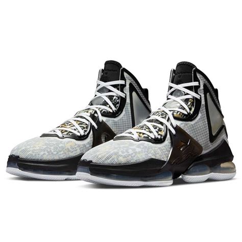 Get the LEBRON 19 now on KICKZ.COM!