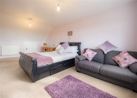 TLC Bed and Breakfast Exmouth | Yew Bedroom