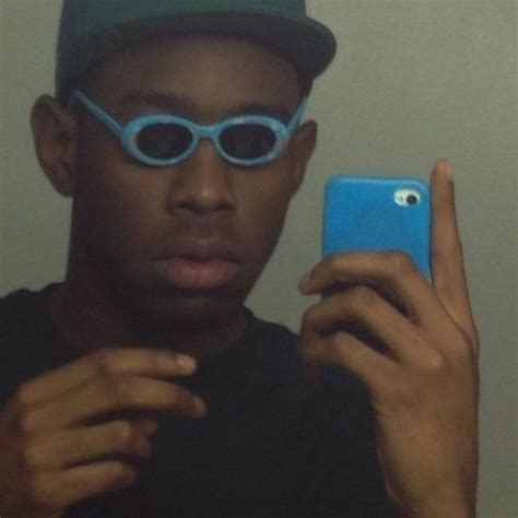 The "Tyler, The Creator and tiny sunglasses" | Celebrity selfies, Tyler the creator, Current ...