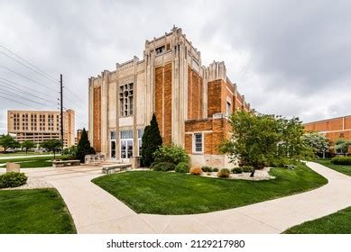 Beech Grove Indiana United States April Stock Photo 2129217980 | Shutterstock