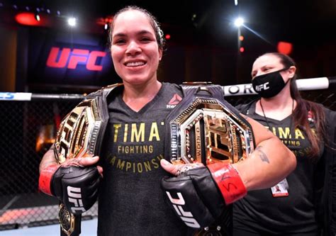 Amanda Nunes makes history in dominant UFC title defense