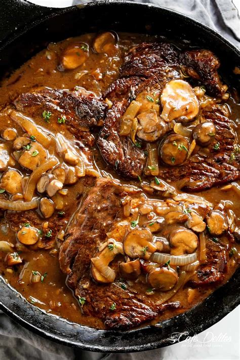 Steaks With Mushroom Gravy - Cafe Delites