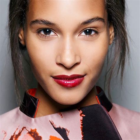 How to Find the Best Lipstick Colors for Every Skin Tone