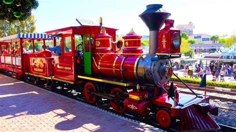 [4K] Disneyland Railroad Train - Main Street Round Trip : 2014 POV - Disneyland Resort ...