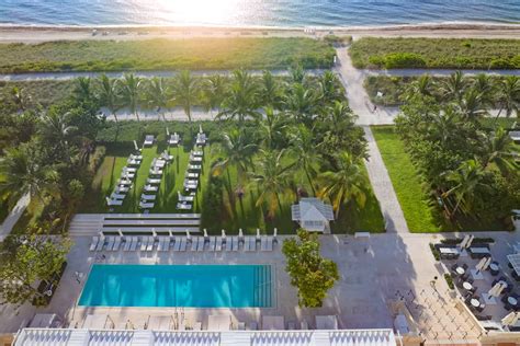 Four Seasons Surfside, Florida, the Historic Surf Club Rises Again