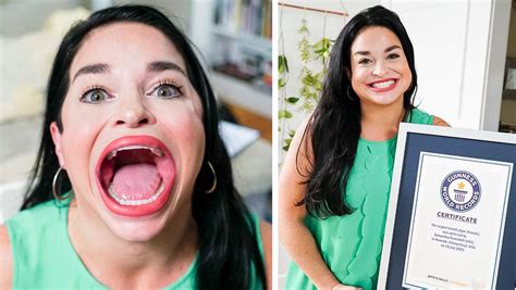 This woman has the biggest mouth in the world! | Guinness World Records