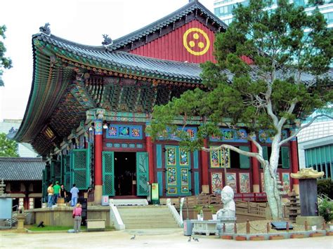 Jogyesa Temple – Seoul | Tripomatic