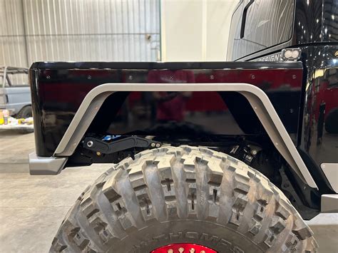 Bobbed Replacement Bed for Jeep Gladiator — HighLift Off-Road