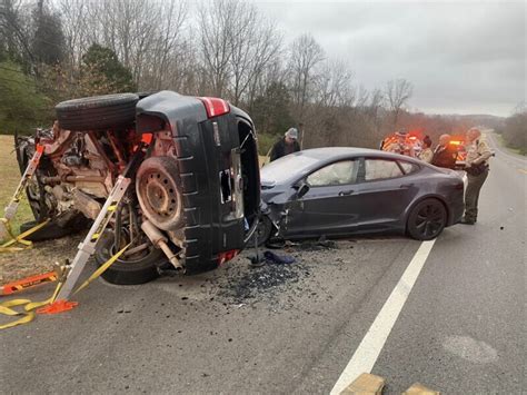 One Placed in Custody After 3-car Crash in Maury Co. - Maury County Source