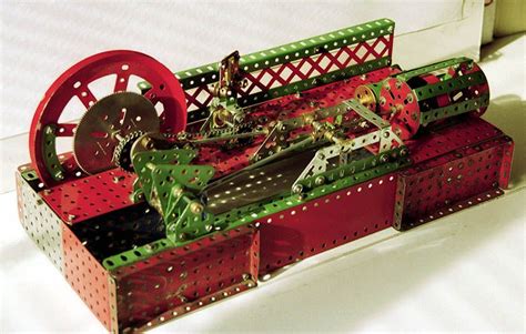 Meccano model page 16 | Meccano, Meccano models, Model