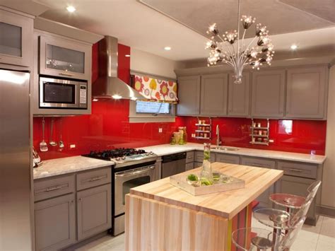 red backsplashes in or out - Google Search | Red kitchen decor, Red kitchen walls, Kitchen ...