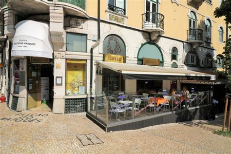 Entrance and terrace of the Balcao do Marques snack-bar near the ...