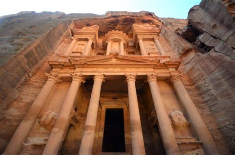 3 Amazing Middle East Landmarks You Need to See - Traveler Master