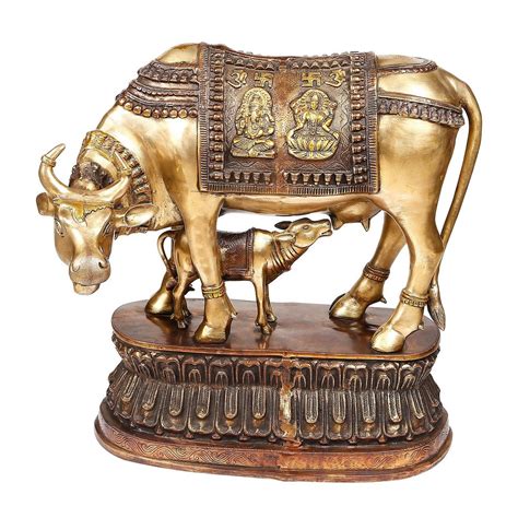 Cow And Calf Statue at Rs 59000/piece | गाय की पीतल की मूर्ति in ...