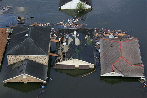 Hurricane Katrina: Powerful Photos of the Storm that Devastated New Orleans 9 Years Ago | IBTimes UK