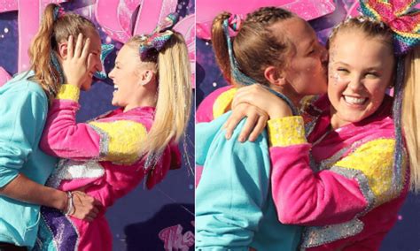 JoJo Siwa makes adorable red carpet debut with her girlfriend Kylie Prew