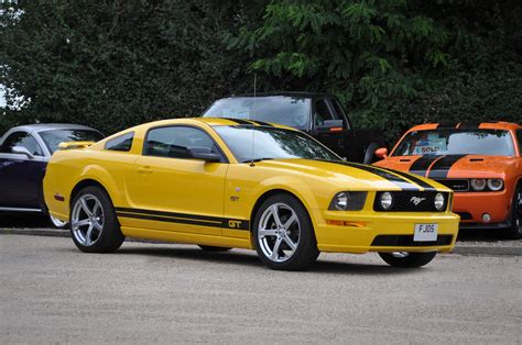 2005 (05) Ford Mustang V8 GT Premium Automatic – 32,000 miles – David ...